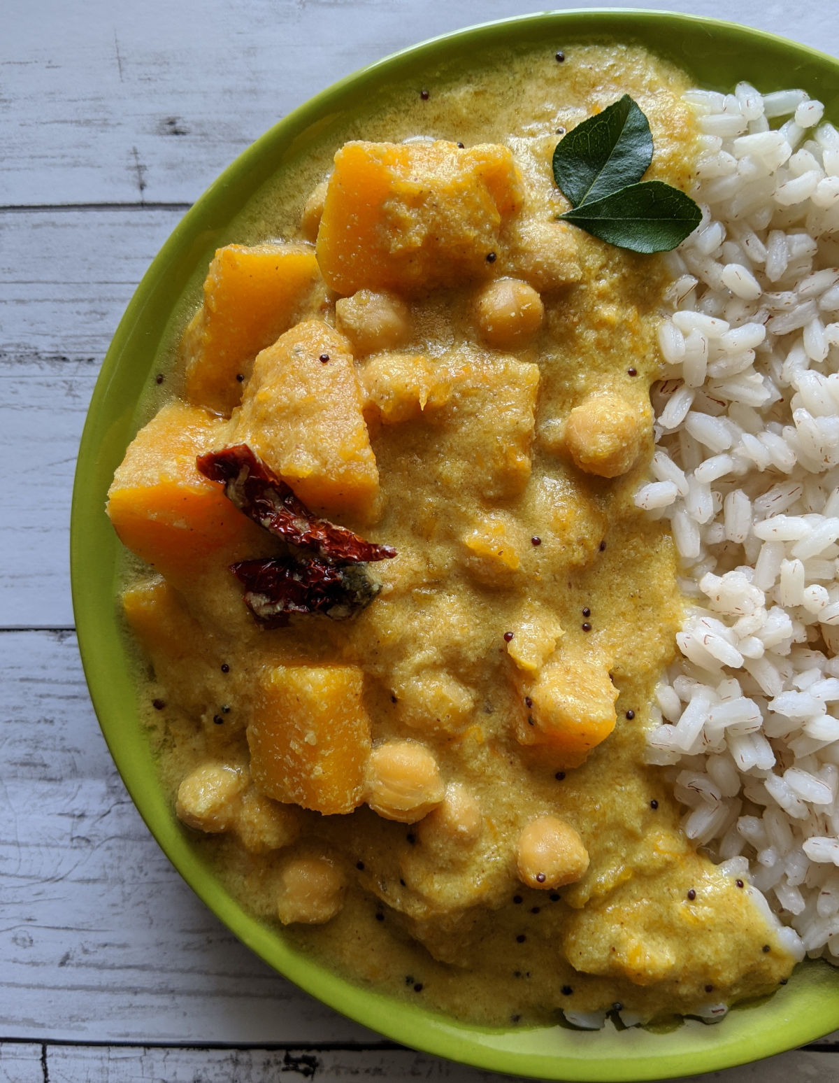 Cheenikai Kalasu | Easy Pumpkin & chickpeas in coconut gravy