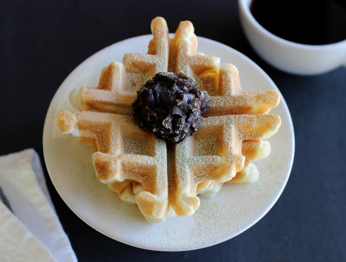 Easy vegan mochi waffle recipe