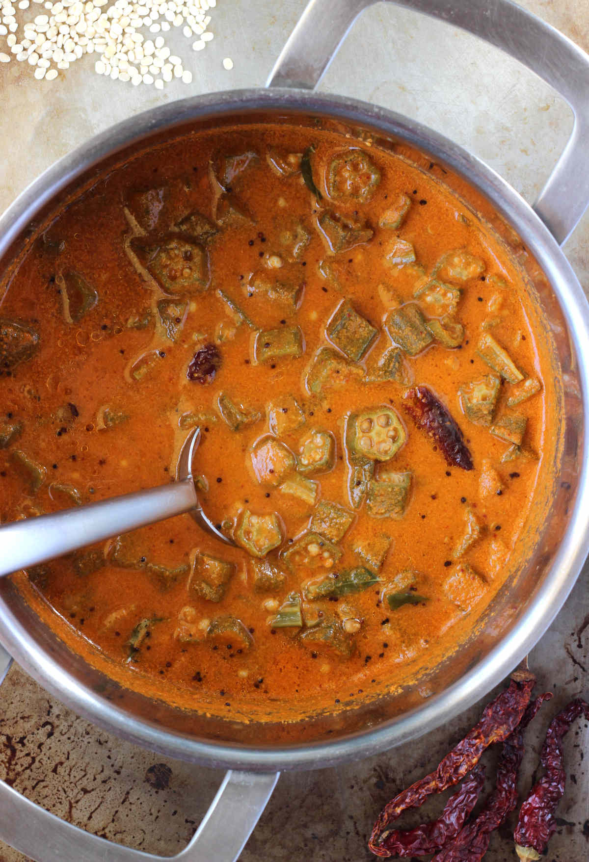 Bendekai Kayirasa | Indian okra curry